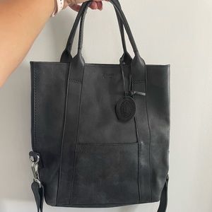 Roots leather bag like new! Only used once.
